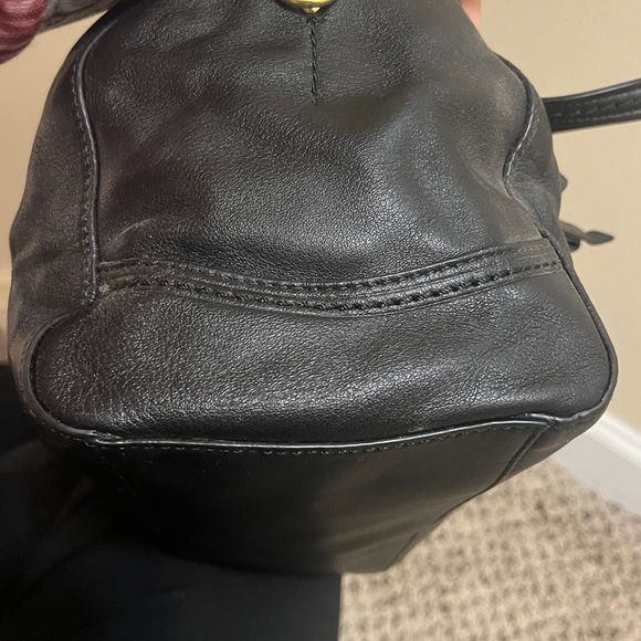 Coach Poppy East West Black Leather Shoulder Bag - Picture 5 of 9